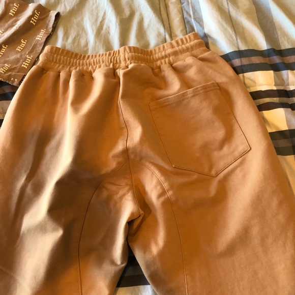 h&m sweatpants and huf shirt bundle - Picture 8 of 8